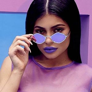 QUAY X KYLIE PURPLE HONEY SUNGLASSES